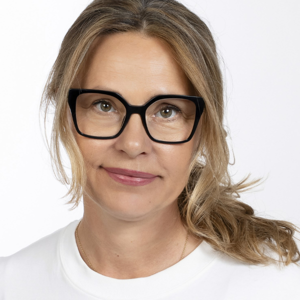 LENA NEVE